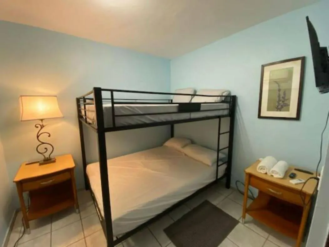 Remodeled & Very Cozy Sleeps 12 Near Casa Bacardi, Center Unit Catano Porto Rico