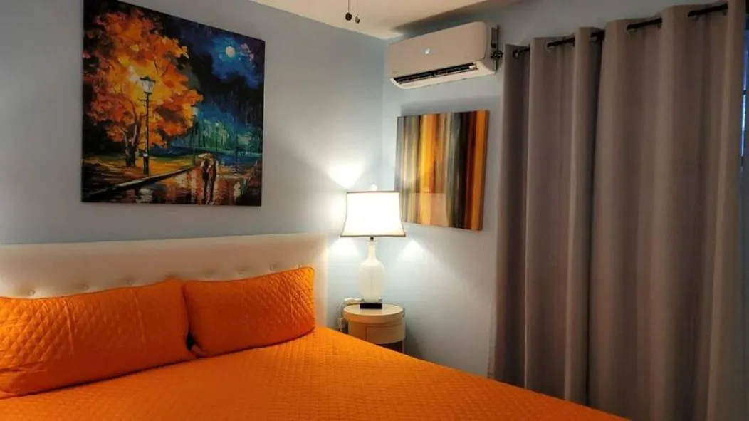 Remodeled & Very Cozy Sleeps 12 Near Casa Bacardi, Center Unit Catano 아파트